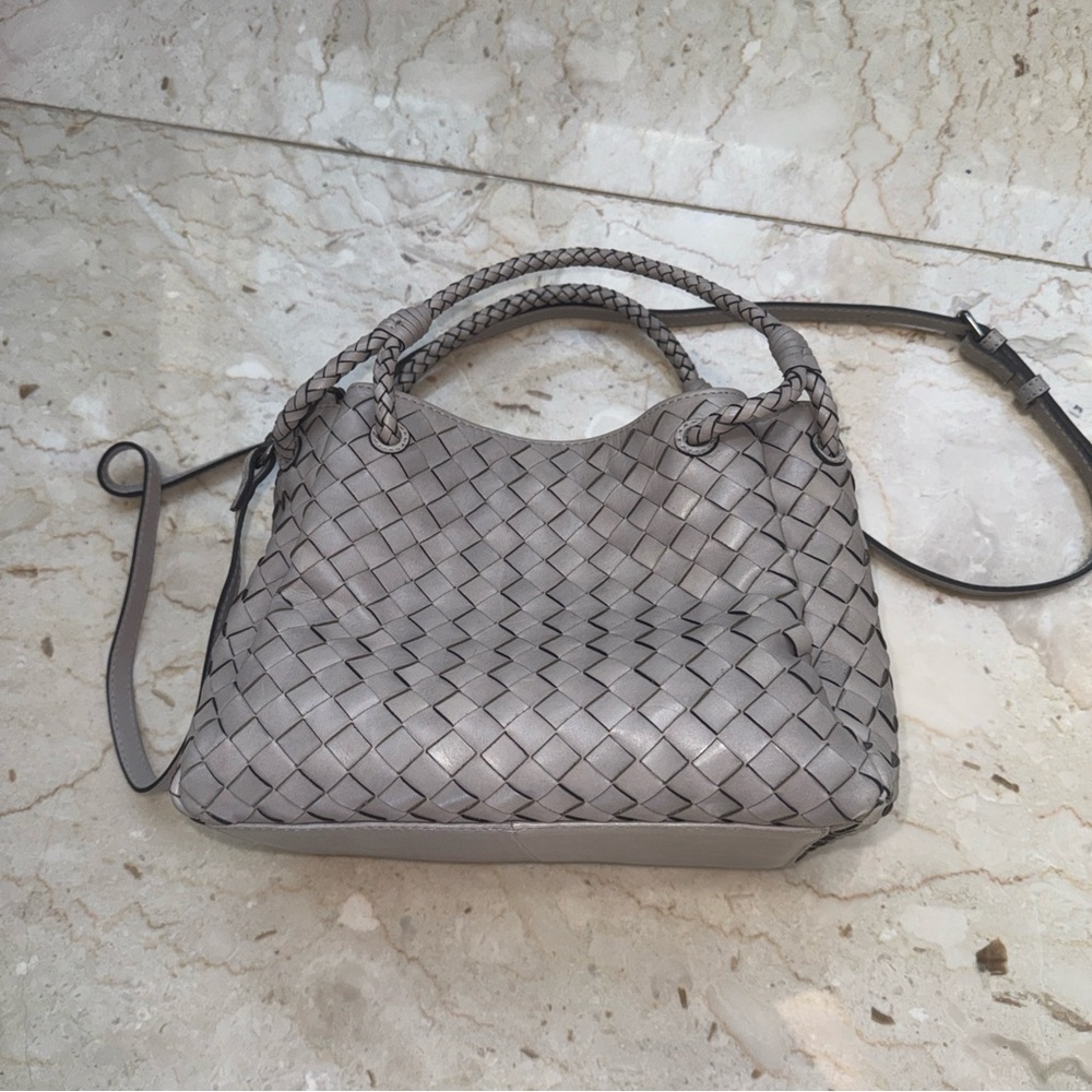 Woven Leather Tote Bag in Light Gray